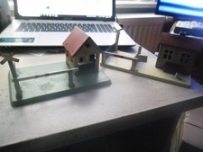 Spur0, 2xBahnhäuschen mit